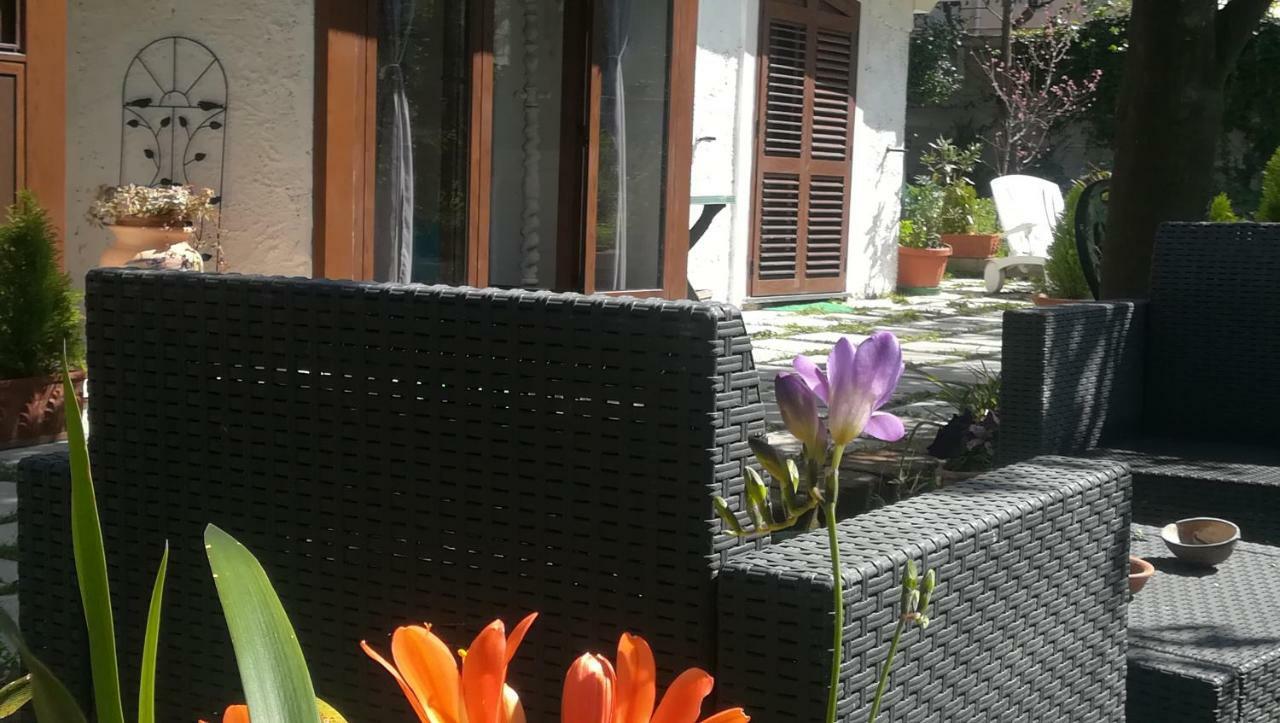 Villino L'Aranceto Sorrentino Bed & Breakfast Meta Ngoại thất bức ảnh